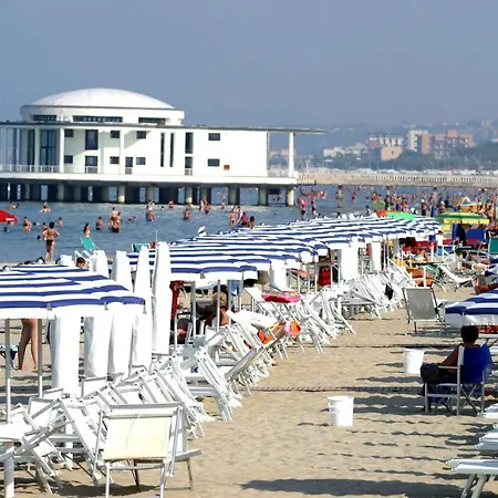 Al Mare 3* Senigallia